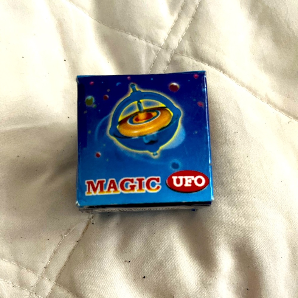 🚨MUST GO HUGE SALE🚨SUPER RARE LIMITED EDITION Magic Spinner Toy